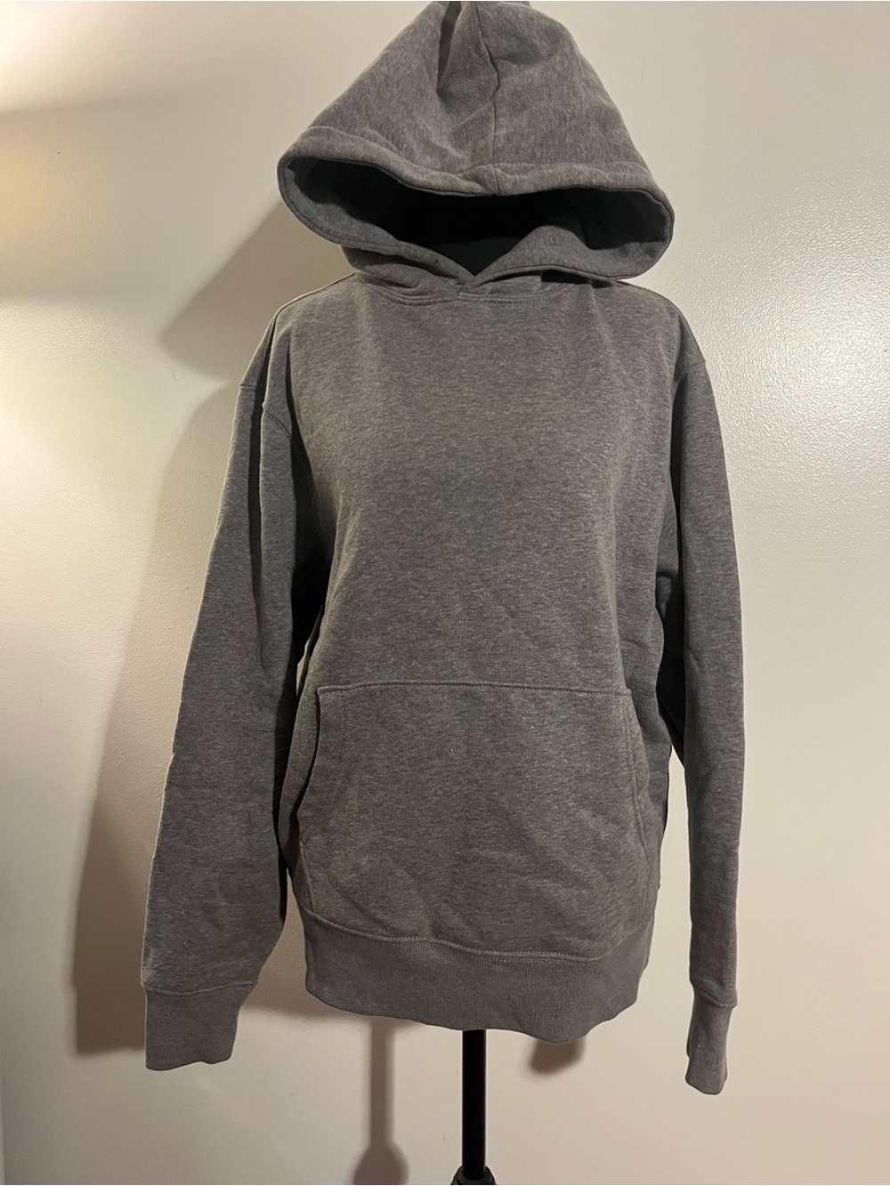 Old Navy Men's Charcoal Gray Hooded Sweatshirt